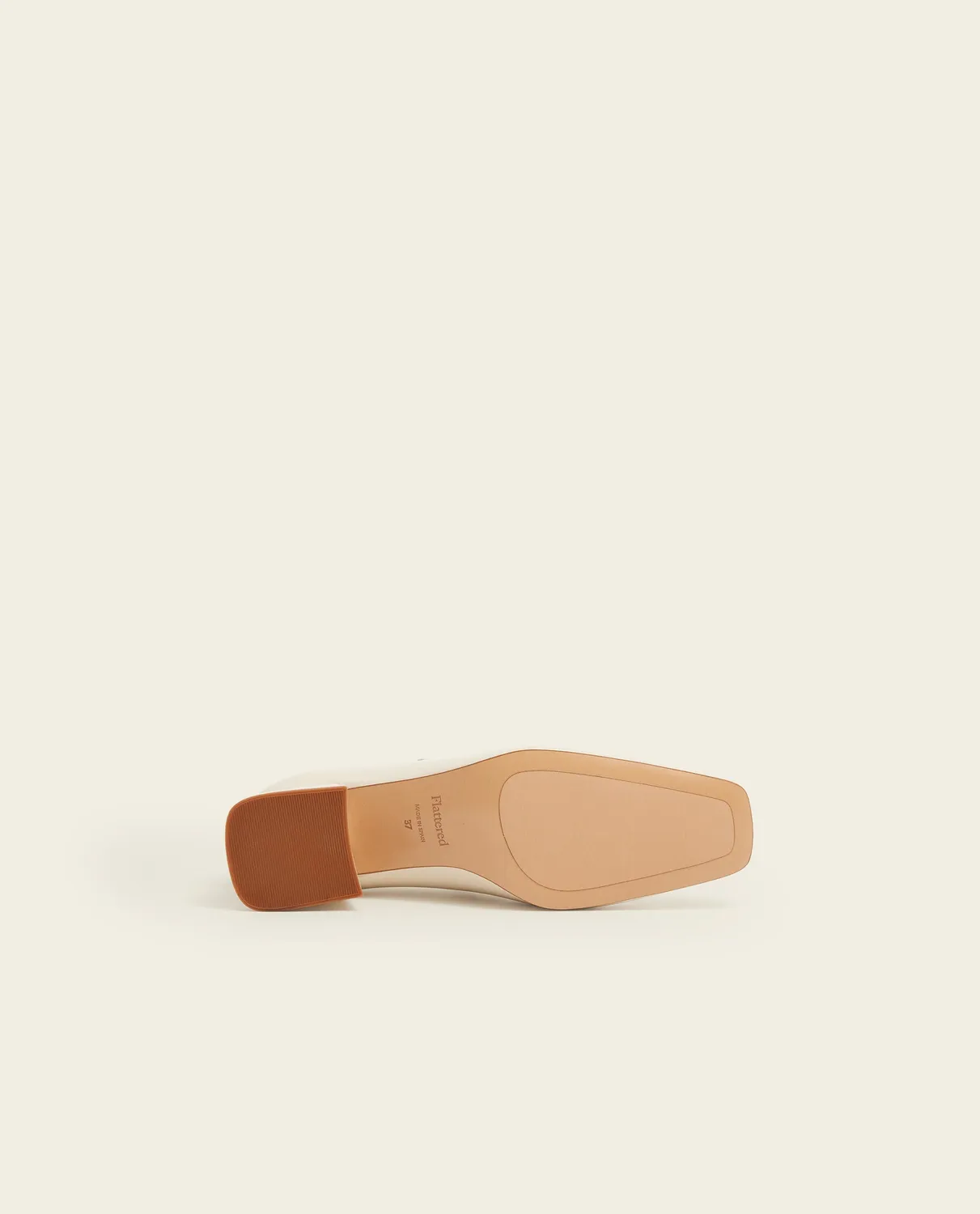 Flattered Evan Mary Jane pumps vanilla leer