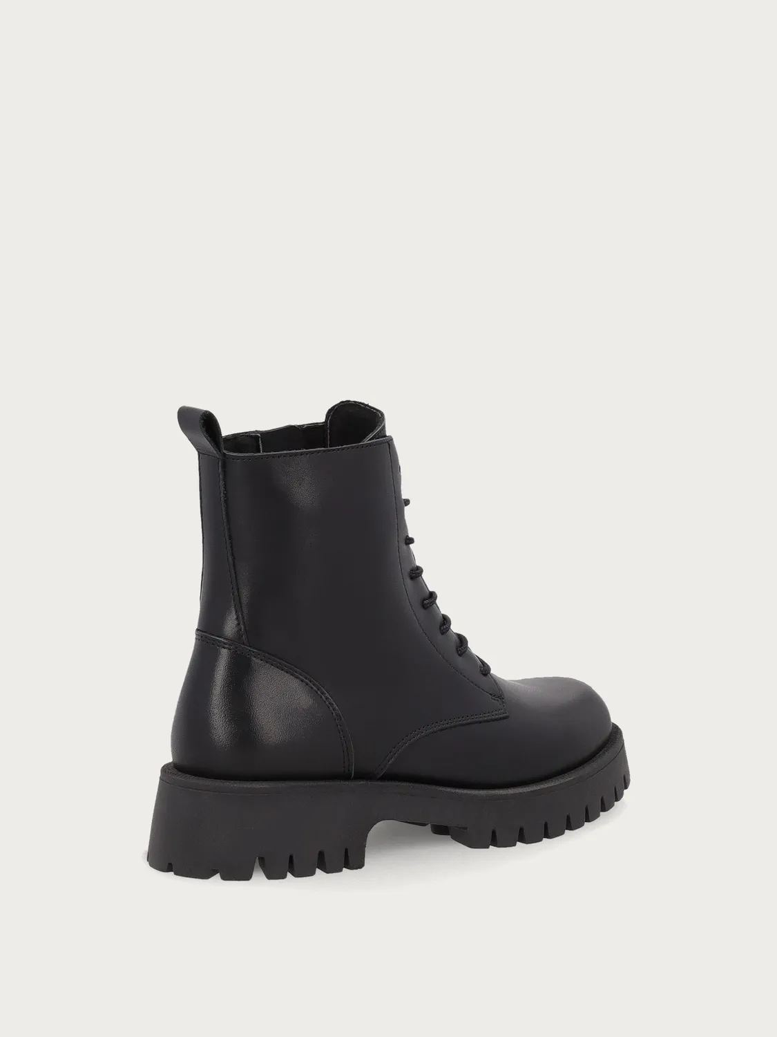 Frau FX zwarte leren veterboots trackzool