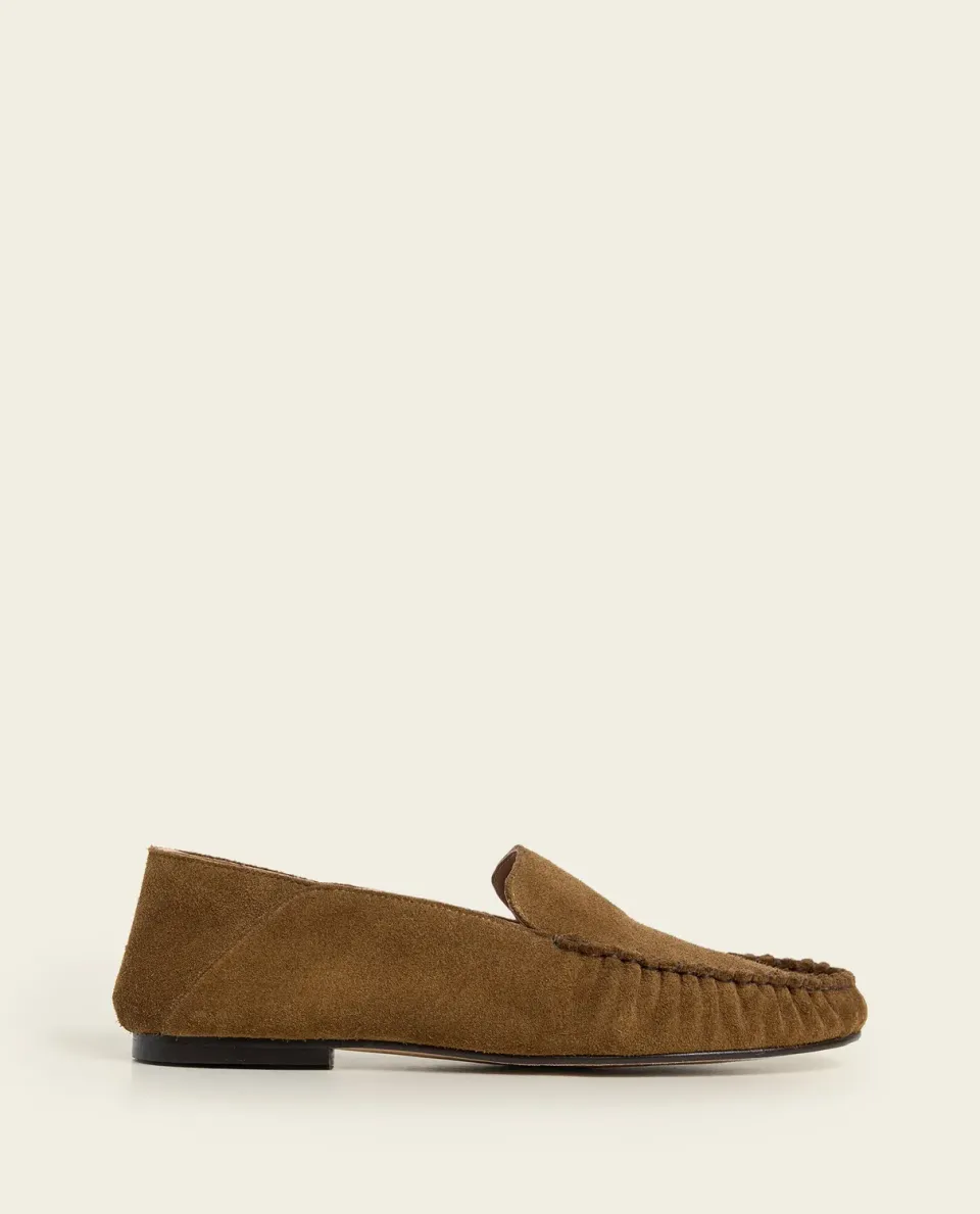 Flattered Bon Bon loafer suède wet sand instapper