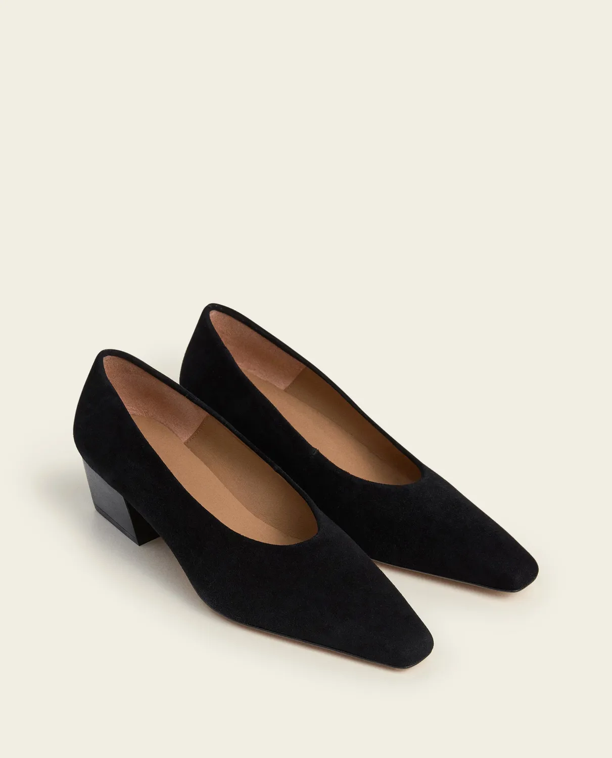 Flattered Angelina 30 pumps zwart suède blokhak