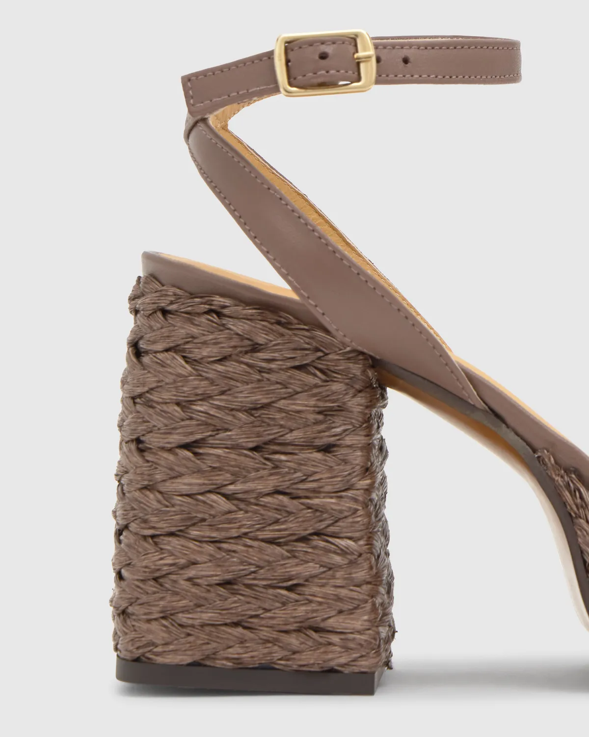 Castaner Valeriette 258 sandaal taupe raffia