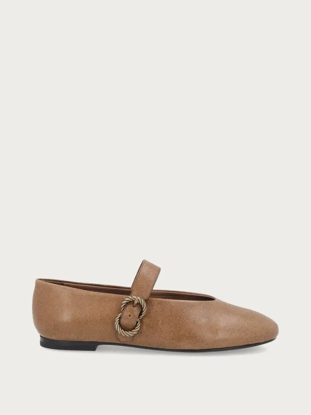 Frau Verona beige ballerina's dames gesp leer