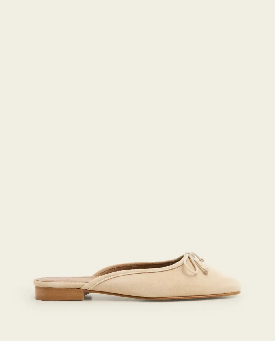 Flattered Malva muiltjes beige suède leer
