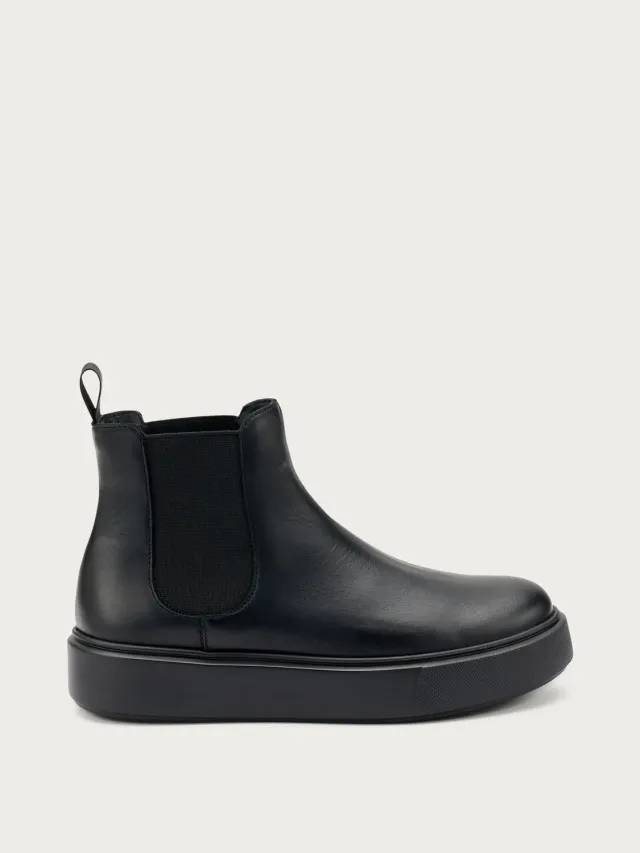Frau Verona Beatle Chelsea Boots Zwart Leer Dames