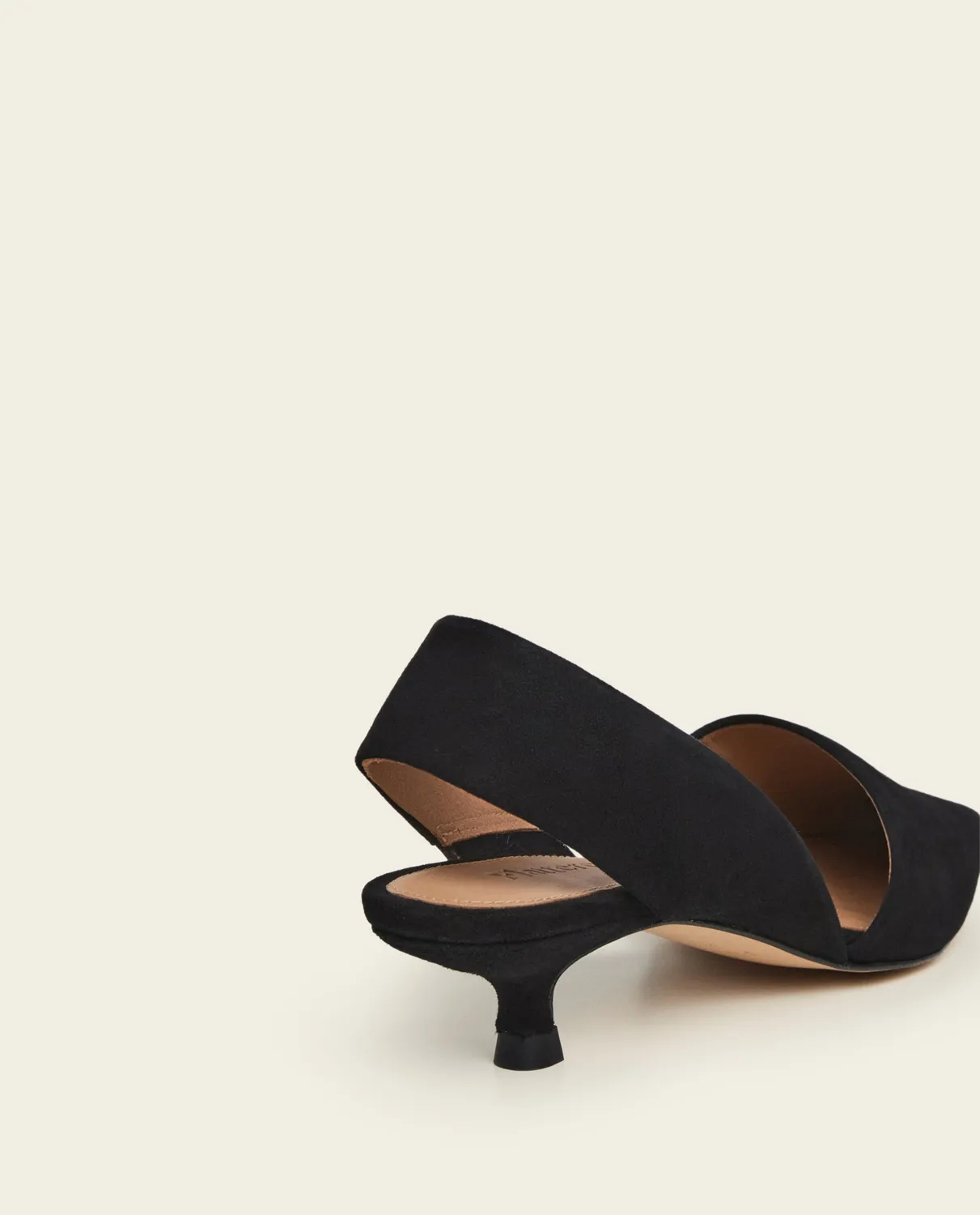 Flattered Ninni slingback pump zwart suède kittenhak
