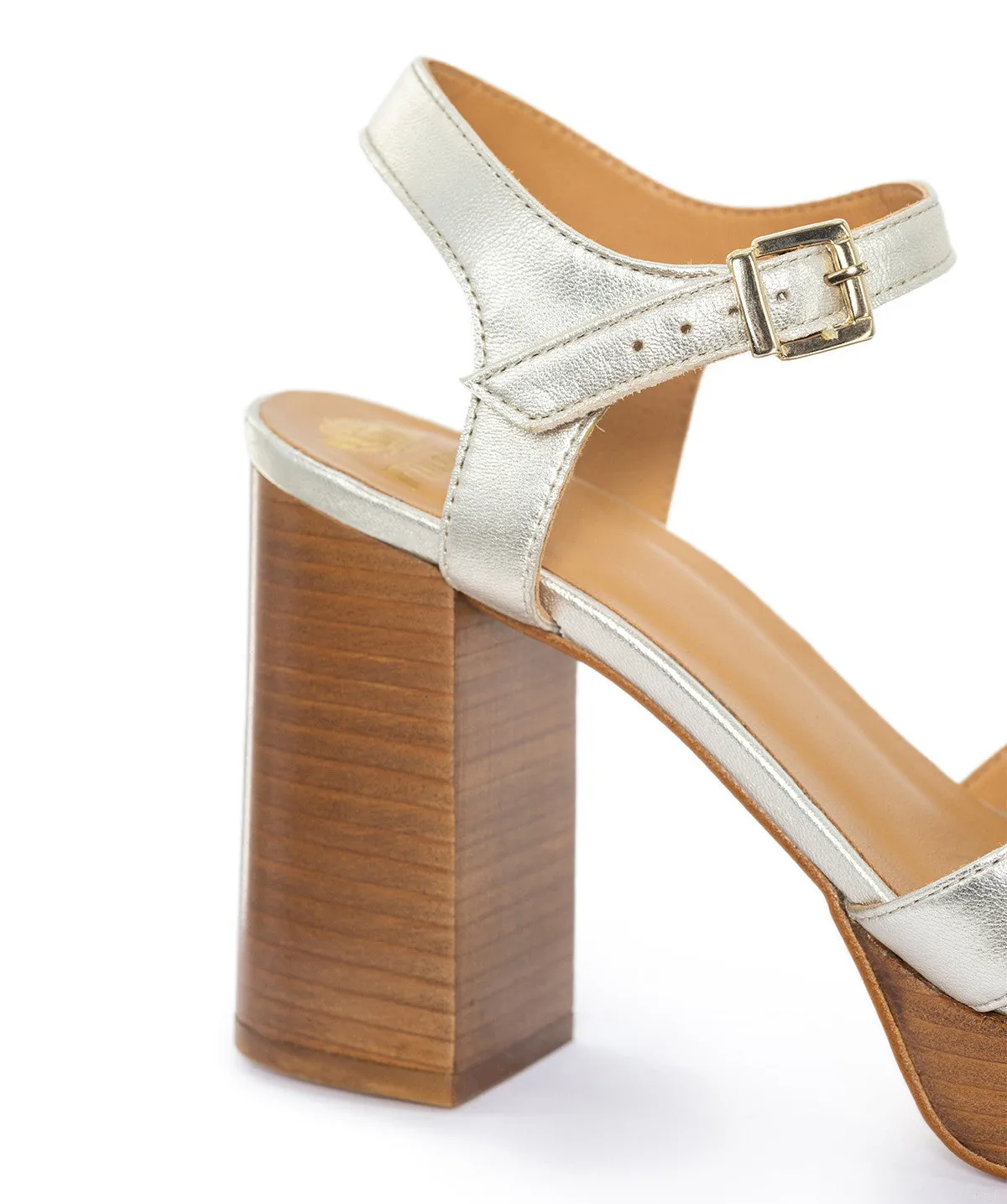 Finsbury Mia Champagne sandalen beige leer blokhak