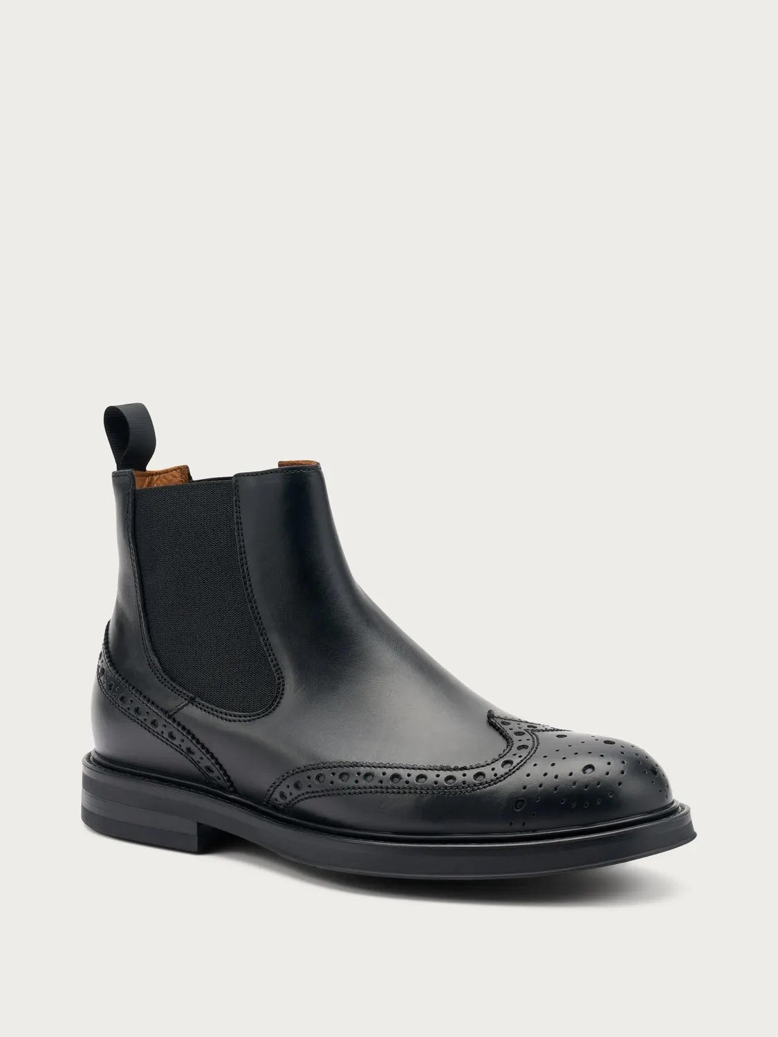 Frau Verona Beatle chelsea boots zwart leer brogue