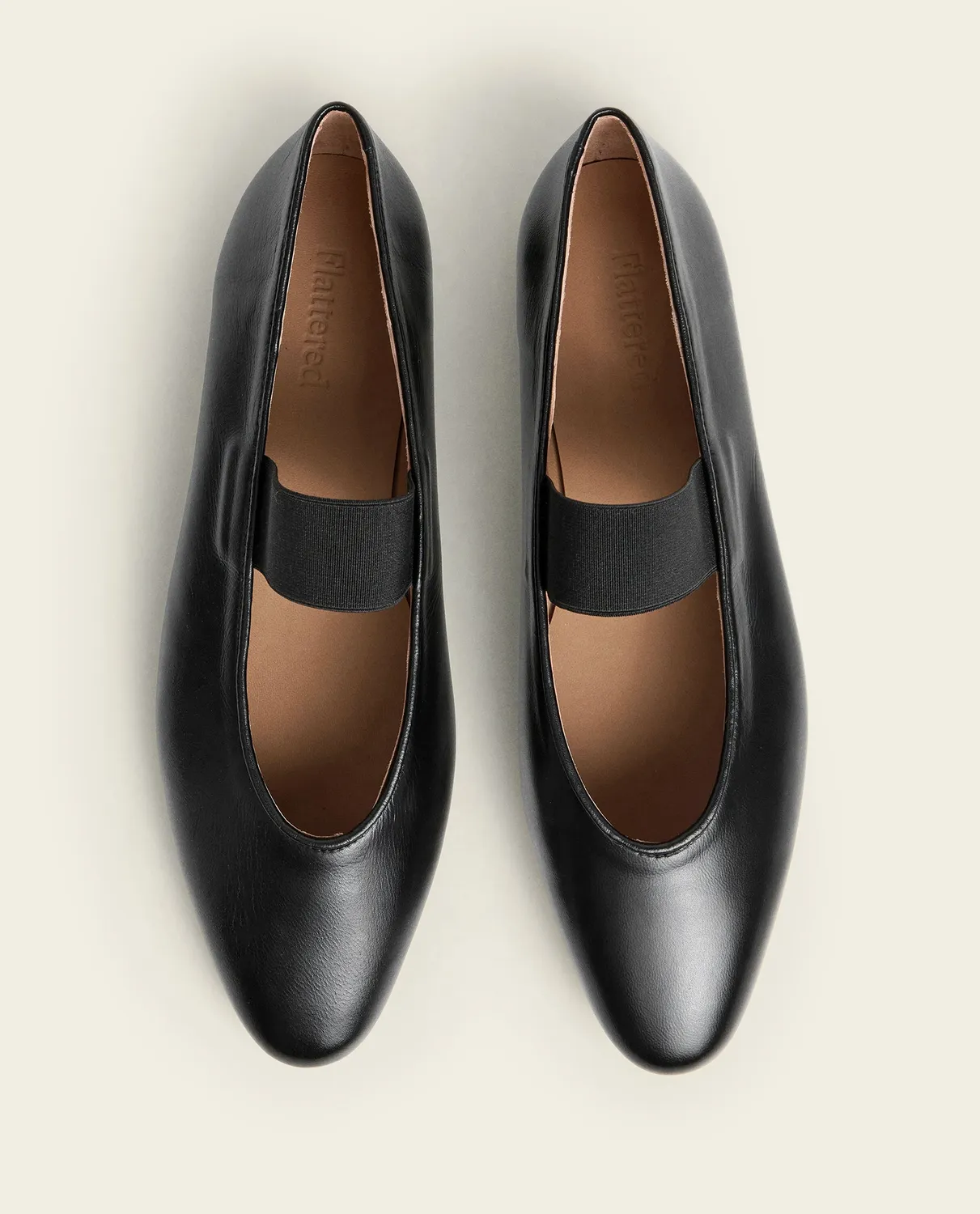 Flattered Bree ballerina zwart leer amandelneus