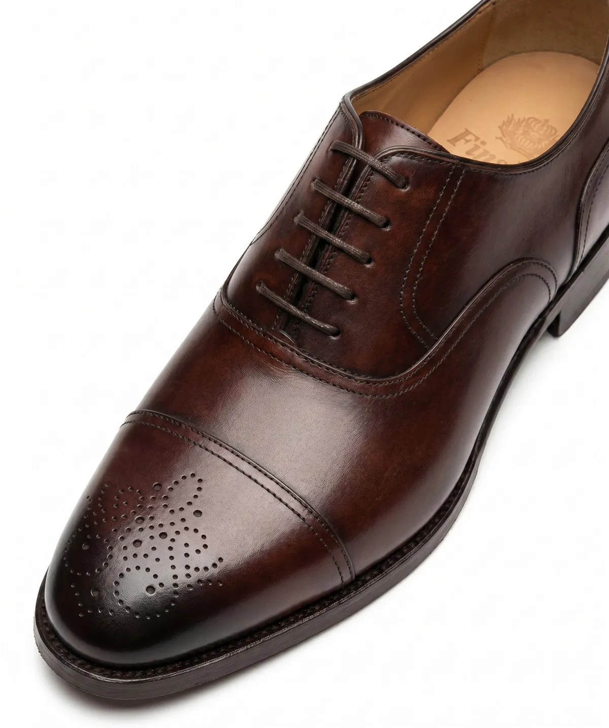 Finsbury Damiano oxford bruin volnerf kalfsleer