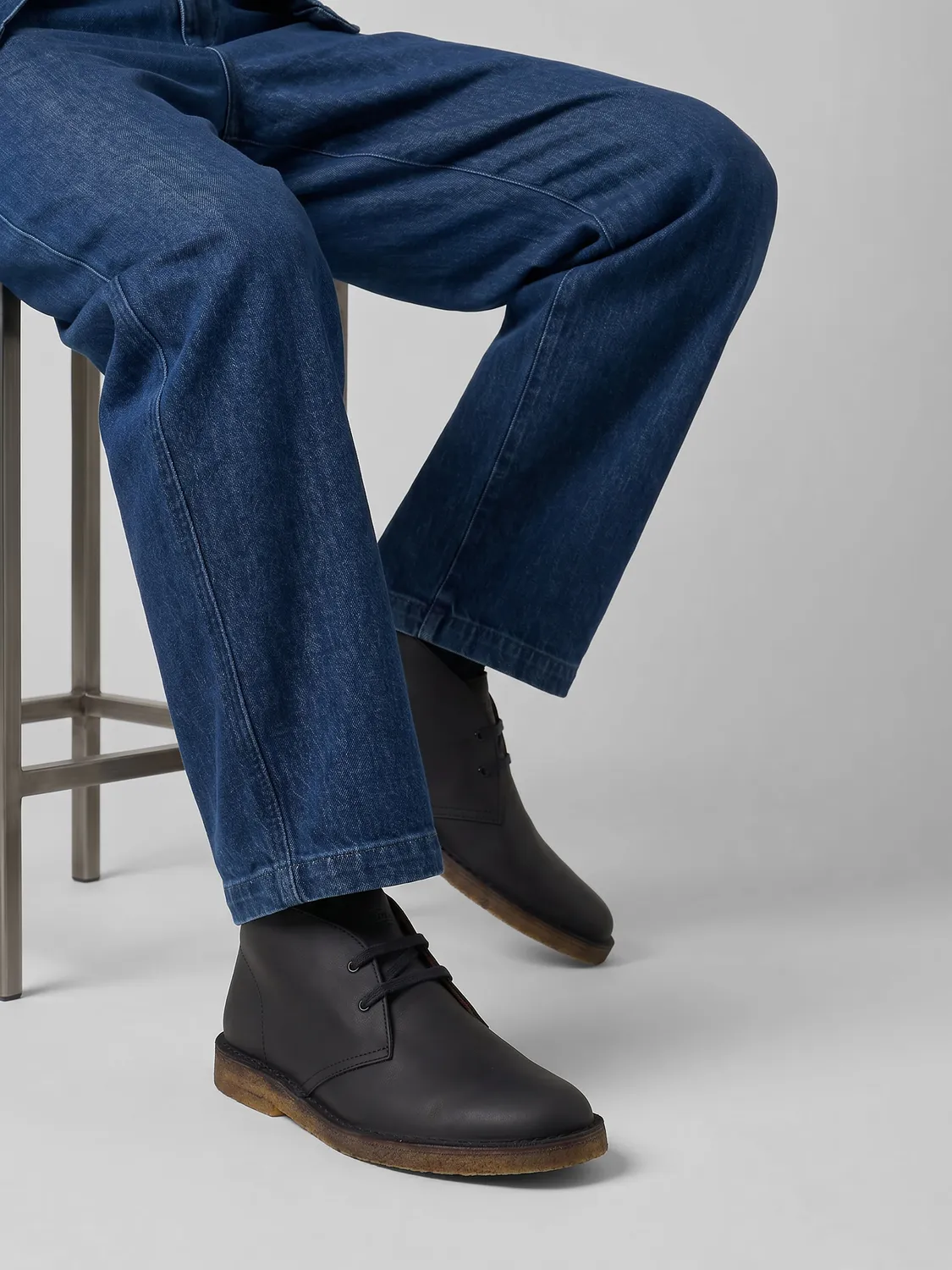 Frau Verona desert boots zwart nubuck