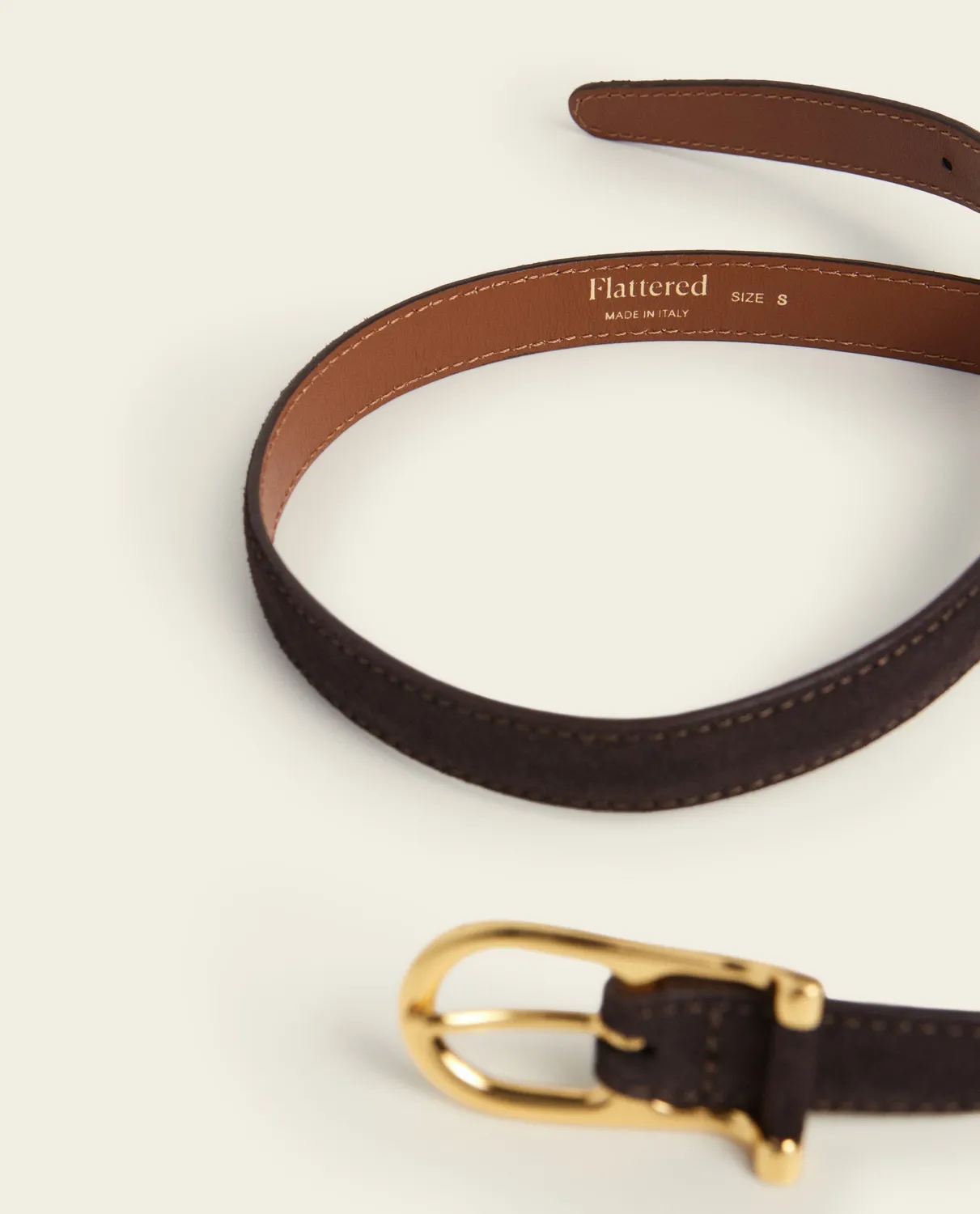 Flattered Betty Belt riem chocolade suède 2 cm