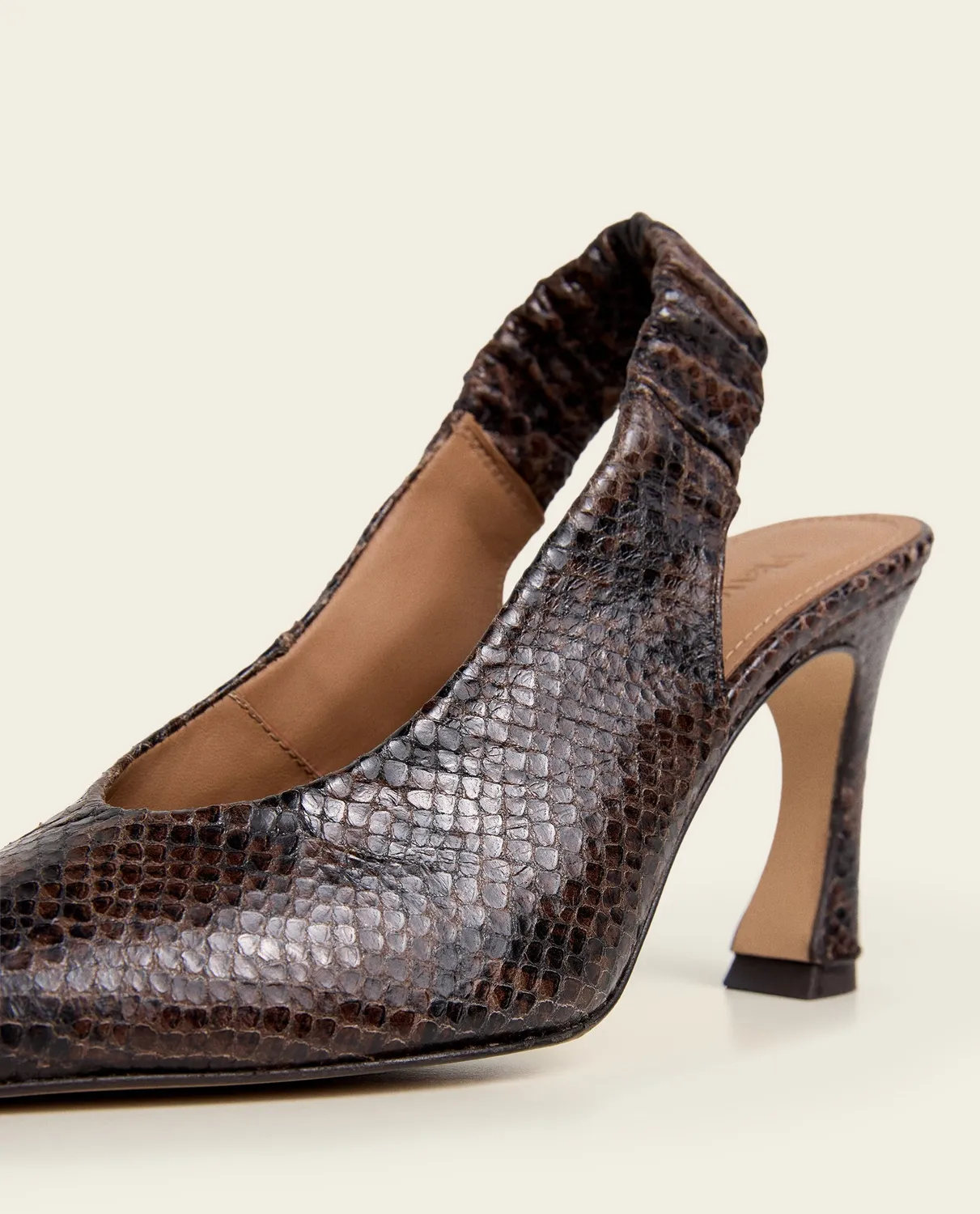 Flattered Lilian pumps chocolate slangenprint