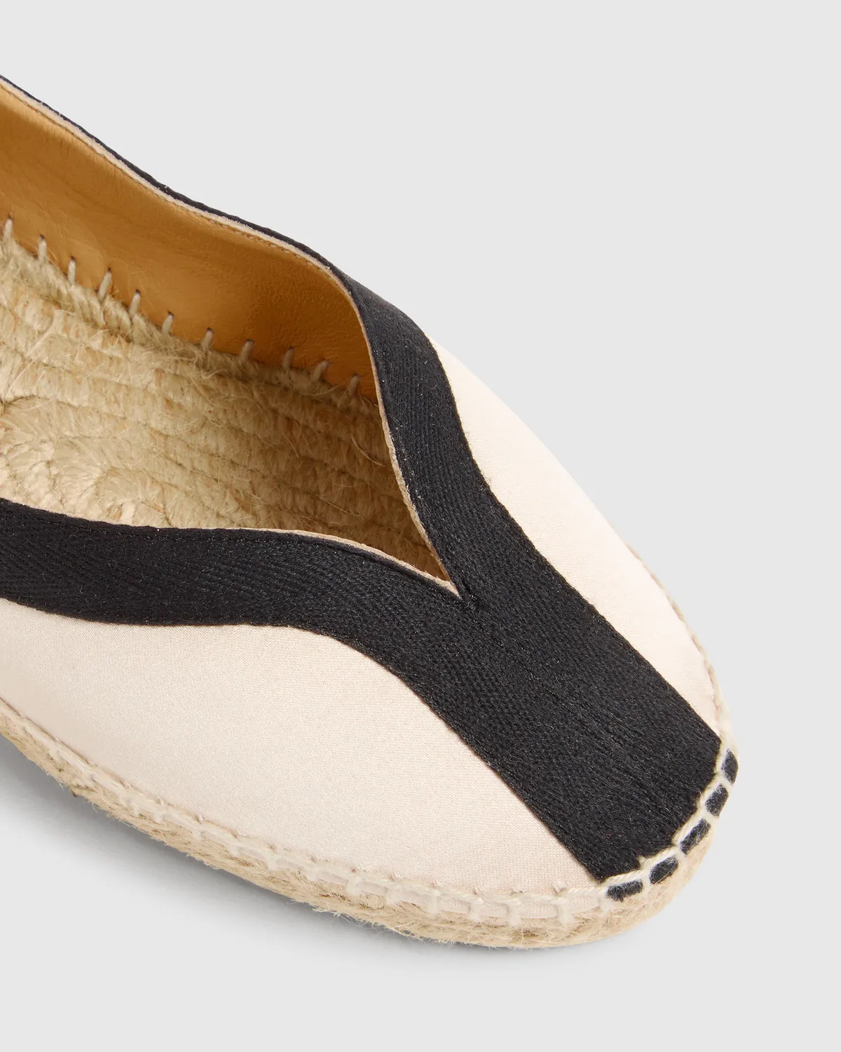 Castaner Kanu 129 ballerina's champagne-zwart satijn