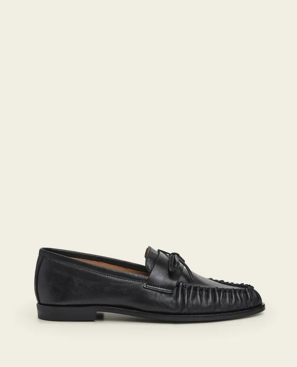 Flattered Dylan Leather Black loafers zwart strik