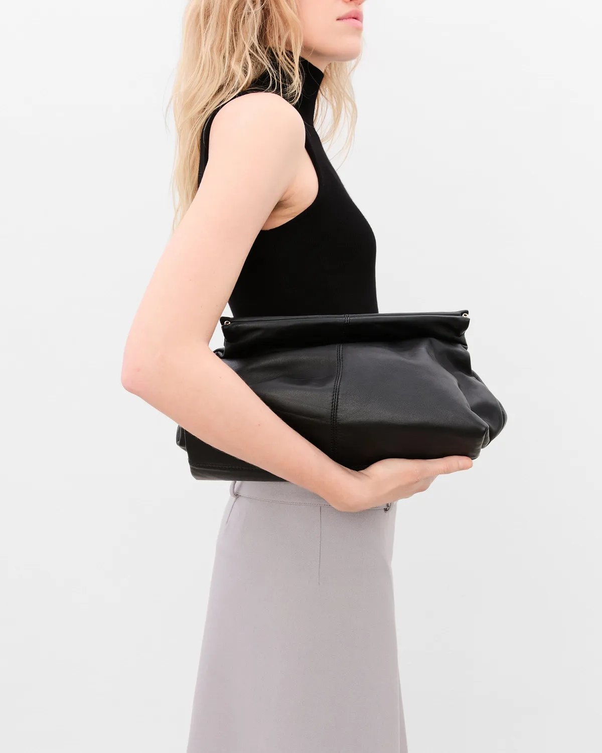 Flattered Clay Clutch tas zwart leer oversized