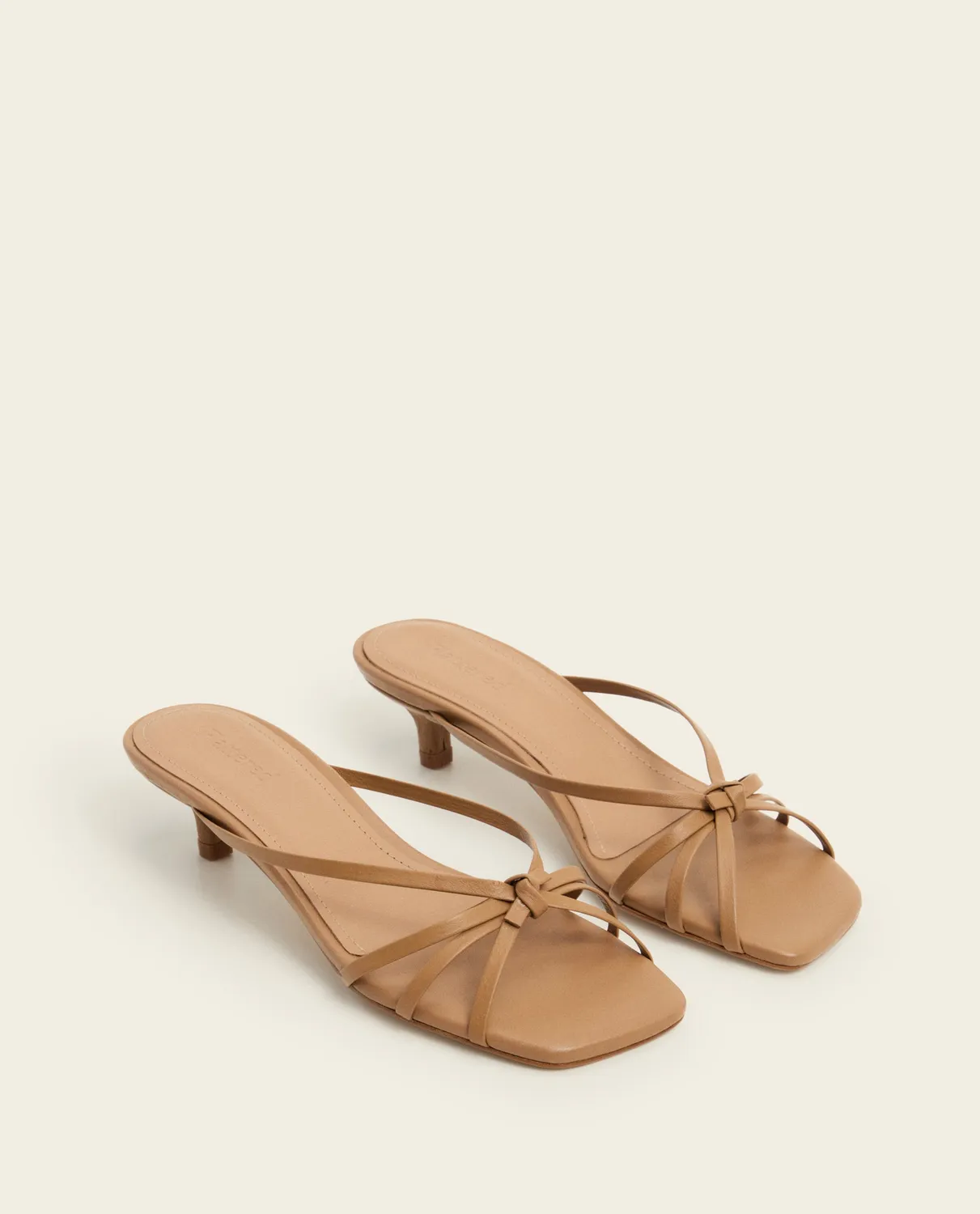 Flattered Eunisa sandaal cognac leer kittenhak