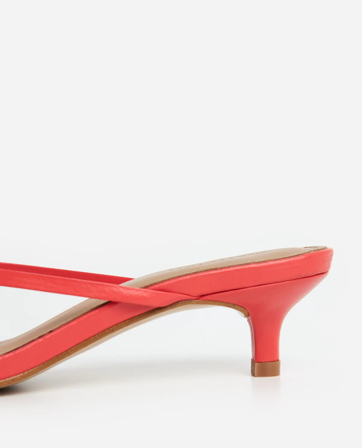 Flattered Eunisa sandaal poppy red leer kittenhak