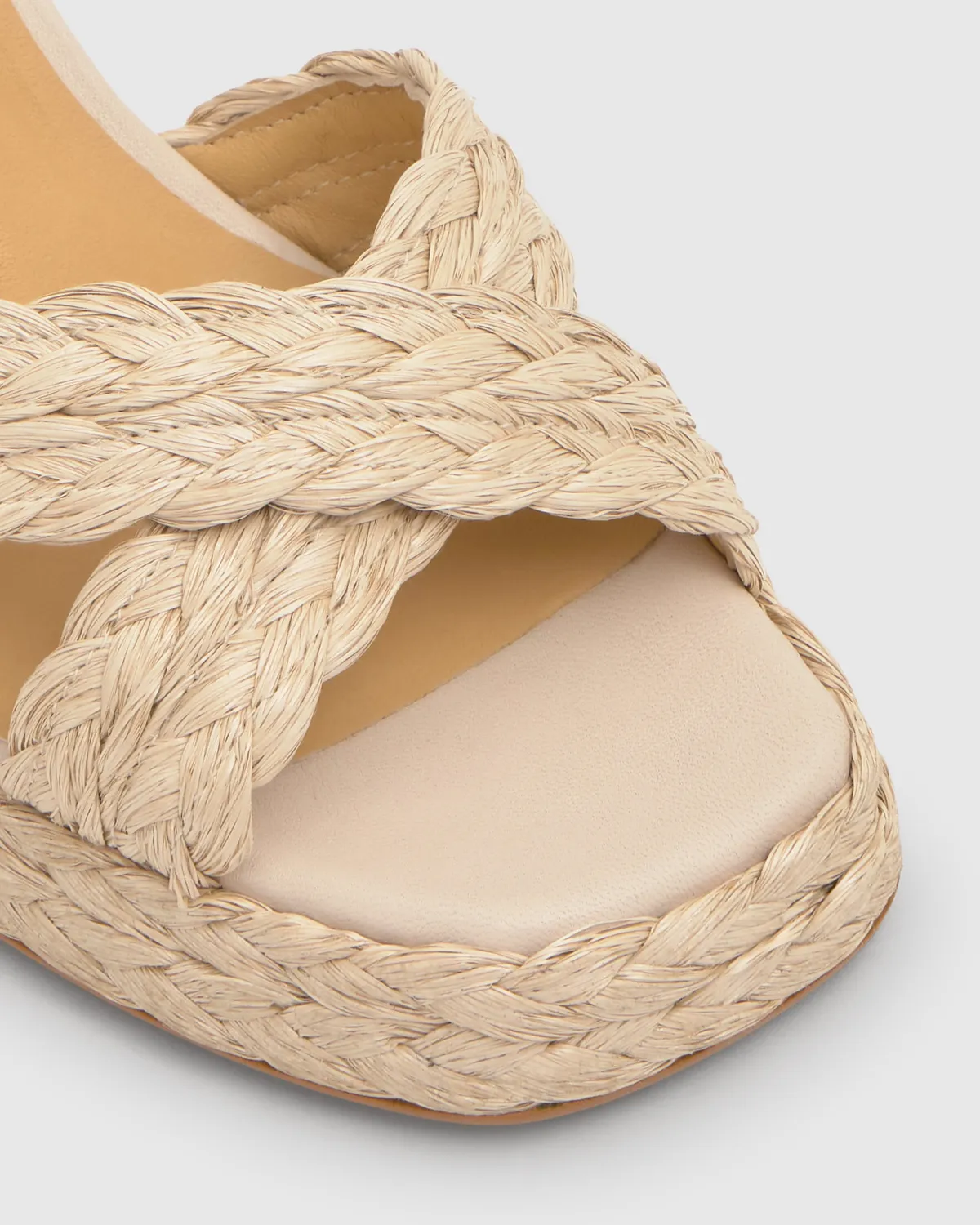 Castaner Valeriette 258 sandaal crudo raffia 10 cm