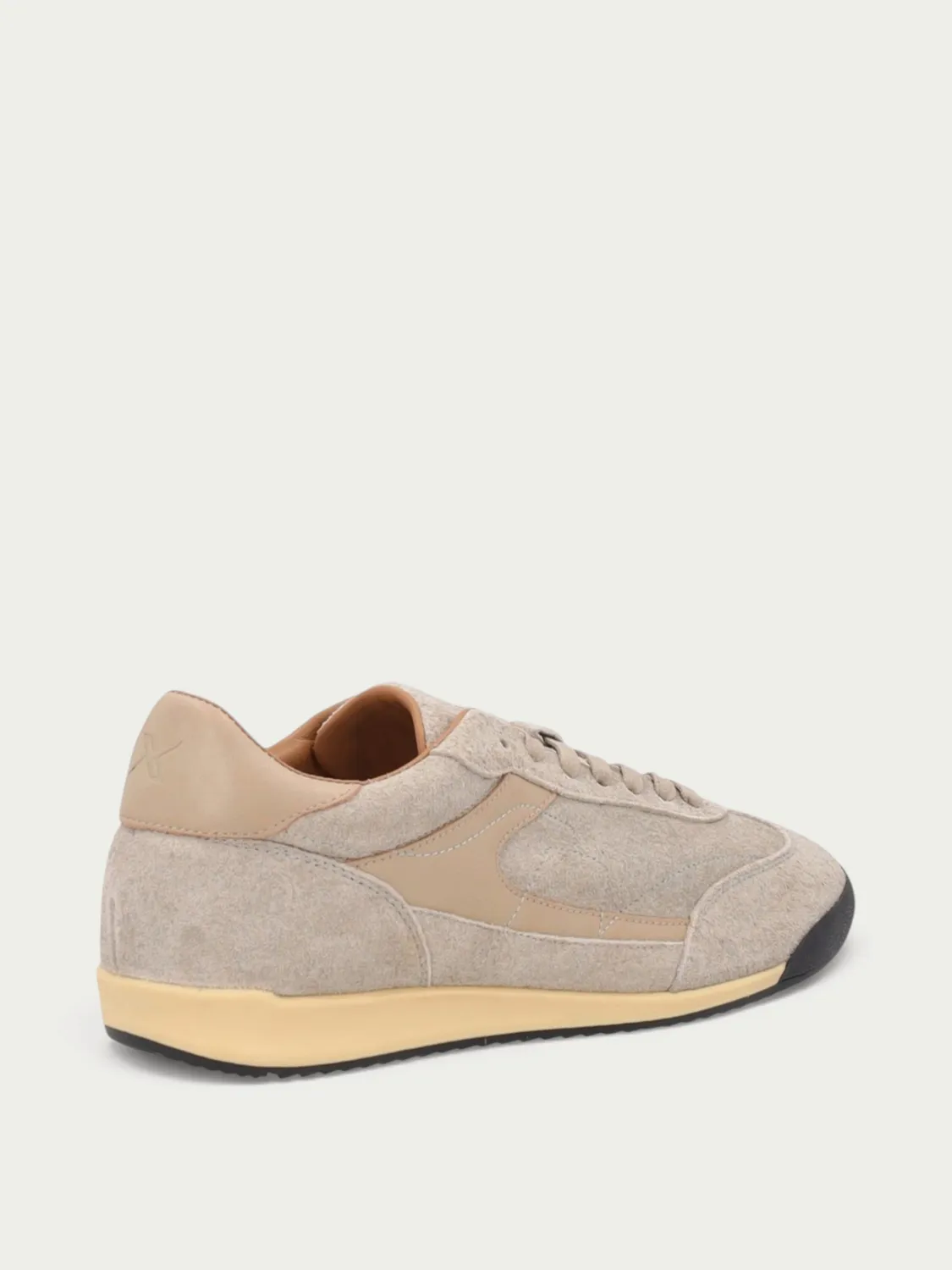 Frau Cross Hybrid sneakers beige suède vintage heren