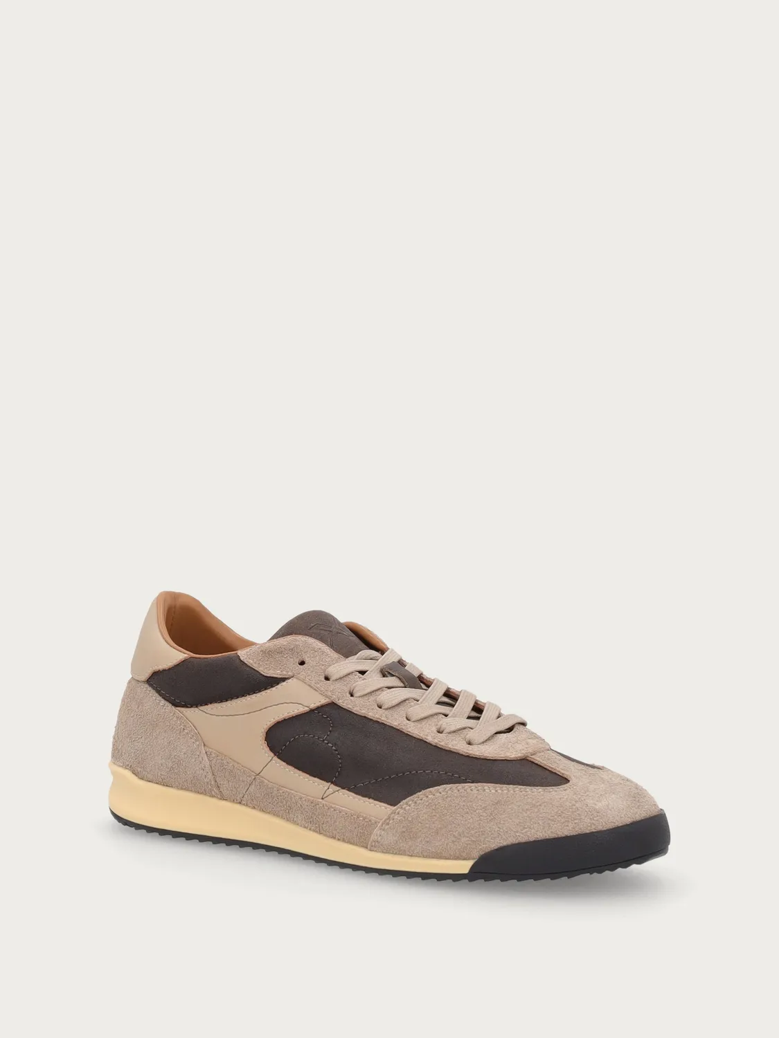 Frau Cross Hybrid beige vintage sneakers leer