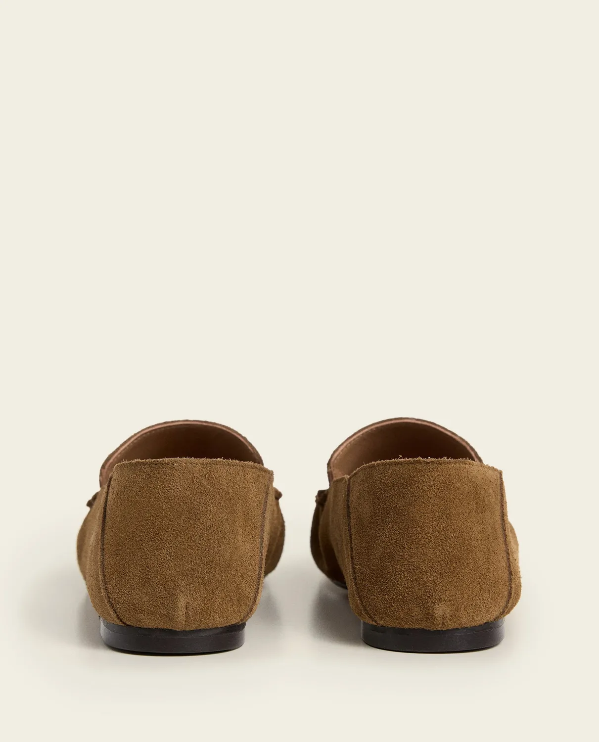 Flattered Bon Bon loafer suède wet sand instapper