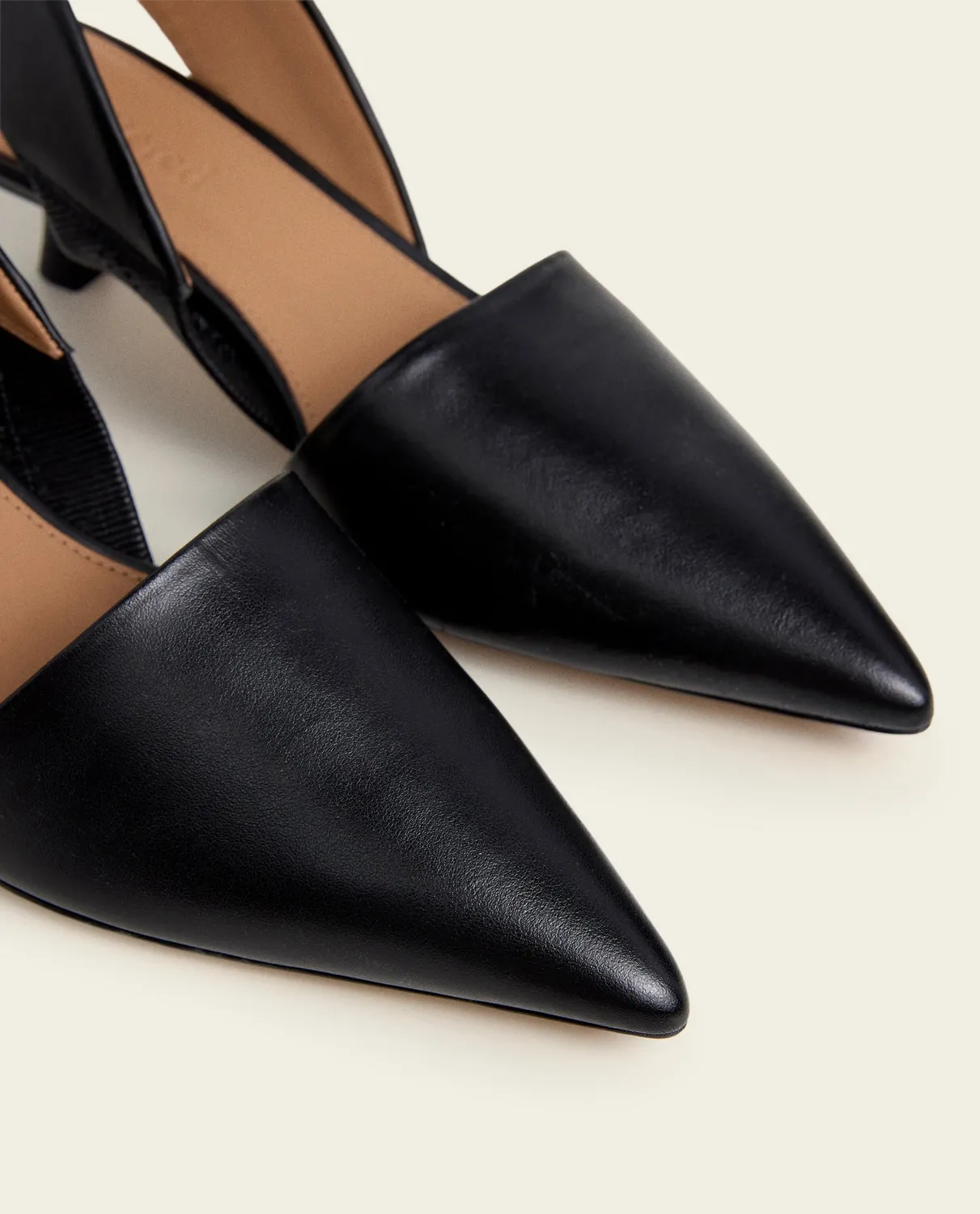 Flattered Ninni pumps zwart leer kitten heel